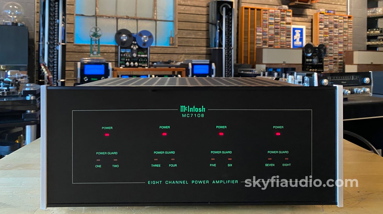 Mcintosh Mc7108 - 8 Channel Amplifier Configurable! Amplifier