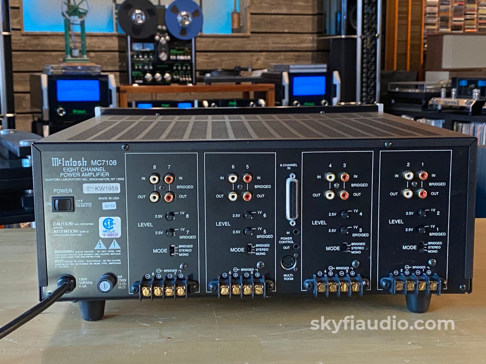 Mcintosh Mc7108 - 8 Channel Amplifier Configurable! Amplifier