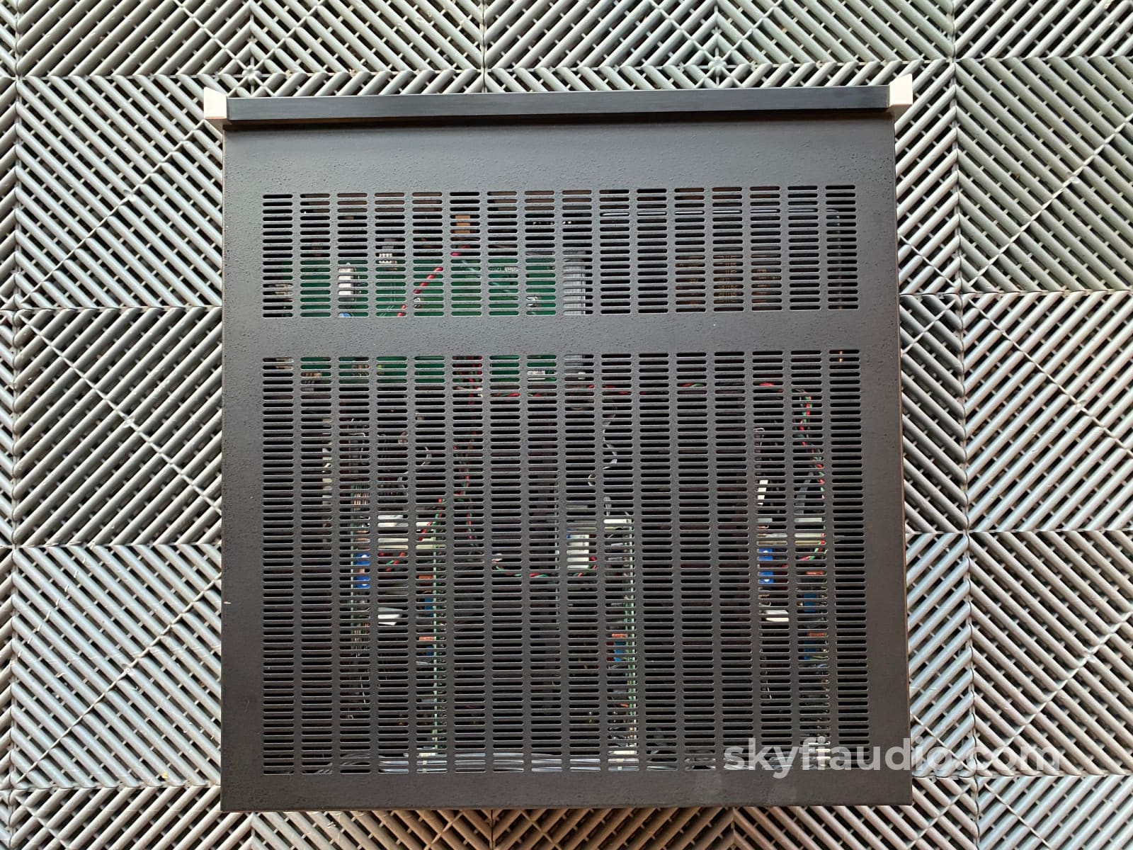 Mcintosh Mc7205 - 5 Channel Thx Certified Home Theater Amplifier