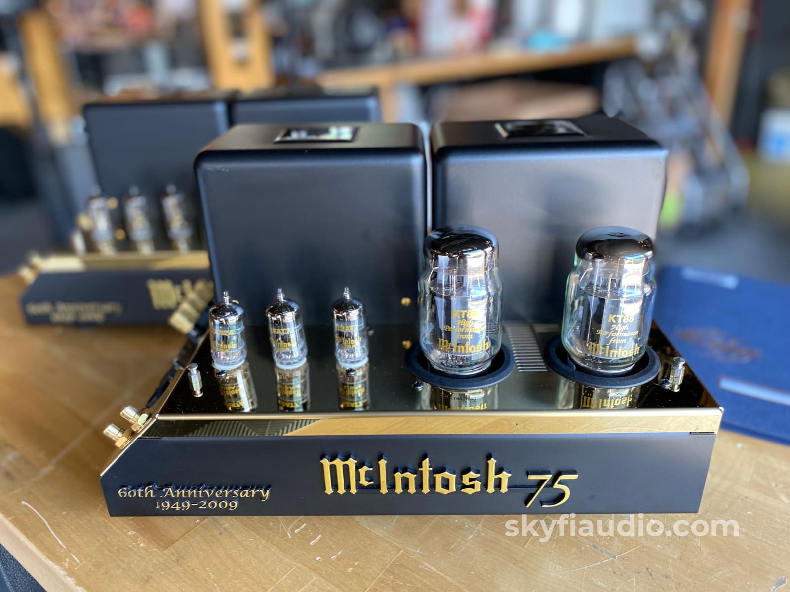 Mcintosh Mc75 Anniversary Edition Tube Monoblocks - Super Collectible! Amplifier