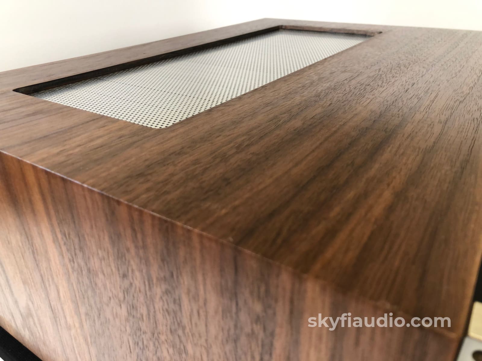 Mcintosh Mcd205 Cd Changer In Custom Walnut Wood Case + Digital