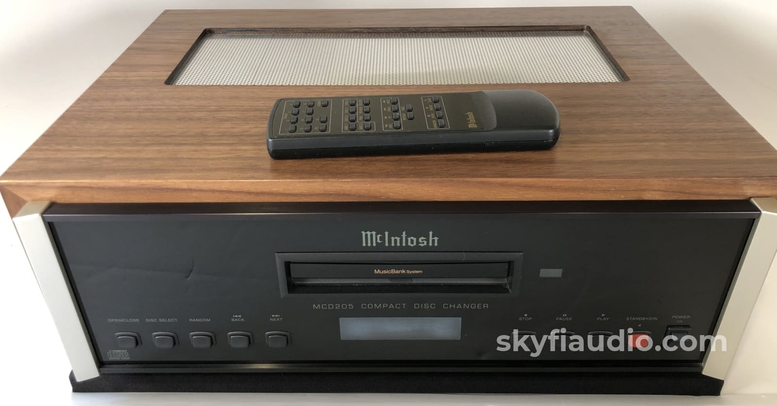 Mcintosh Mcd205 Cd Changer In Custom Walnut Wood Case + Digital