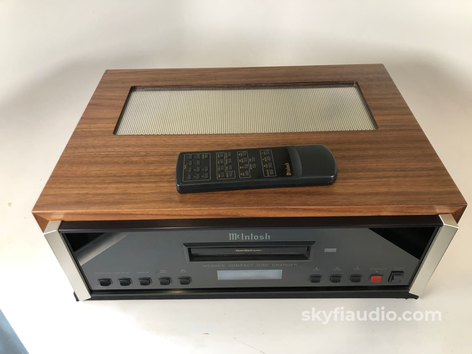 McIntosh MCD205 CD Changer in Custom Walnut Wood Case