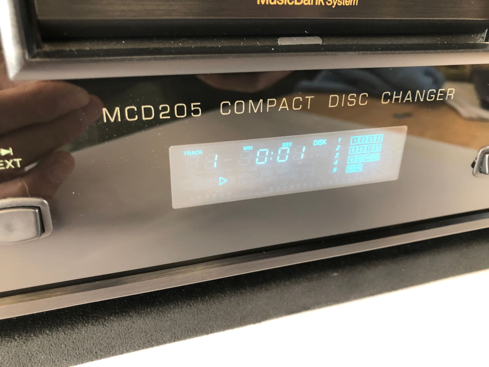 McIntosh MCD205 Five Disc CD Changer