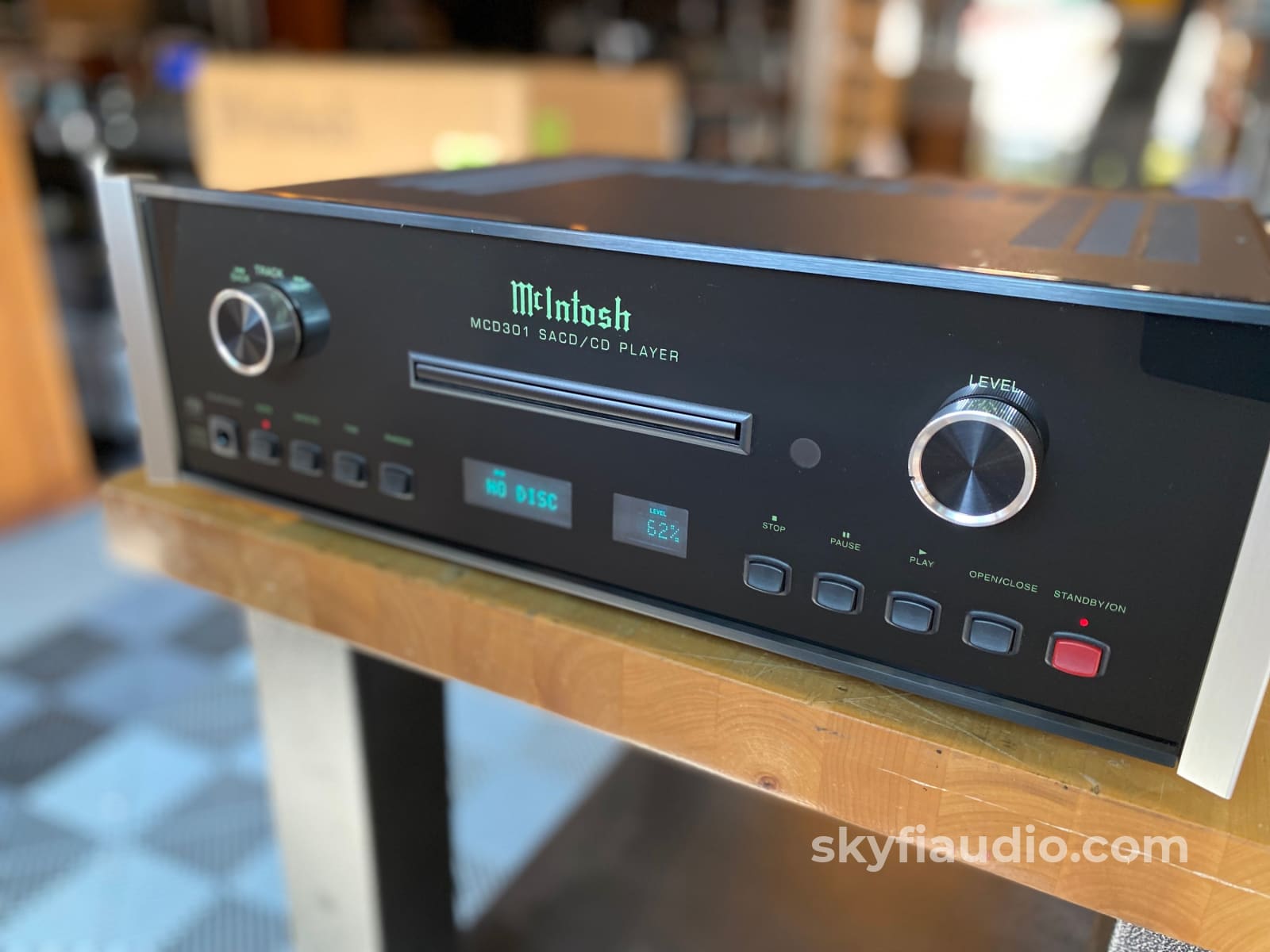 Mcintosh Mcd301 Cd/Sacd Player And Digital Preamp - Restored Rec3Rhuzbpl9Z6A97