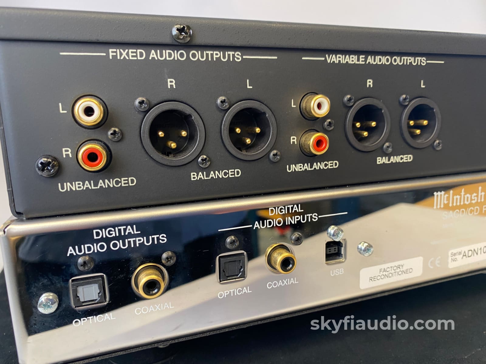 Mcintosh Mcd550 Sacd/Cd Player And Dac - Four 32-Bit/192Khz Dacs Per Channel! Cd + Digital