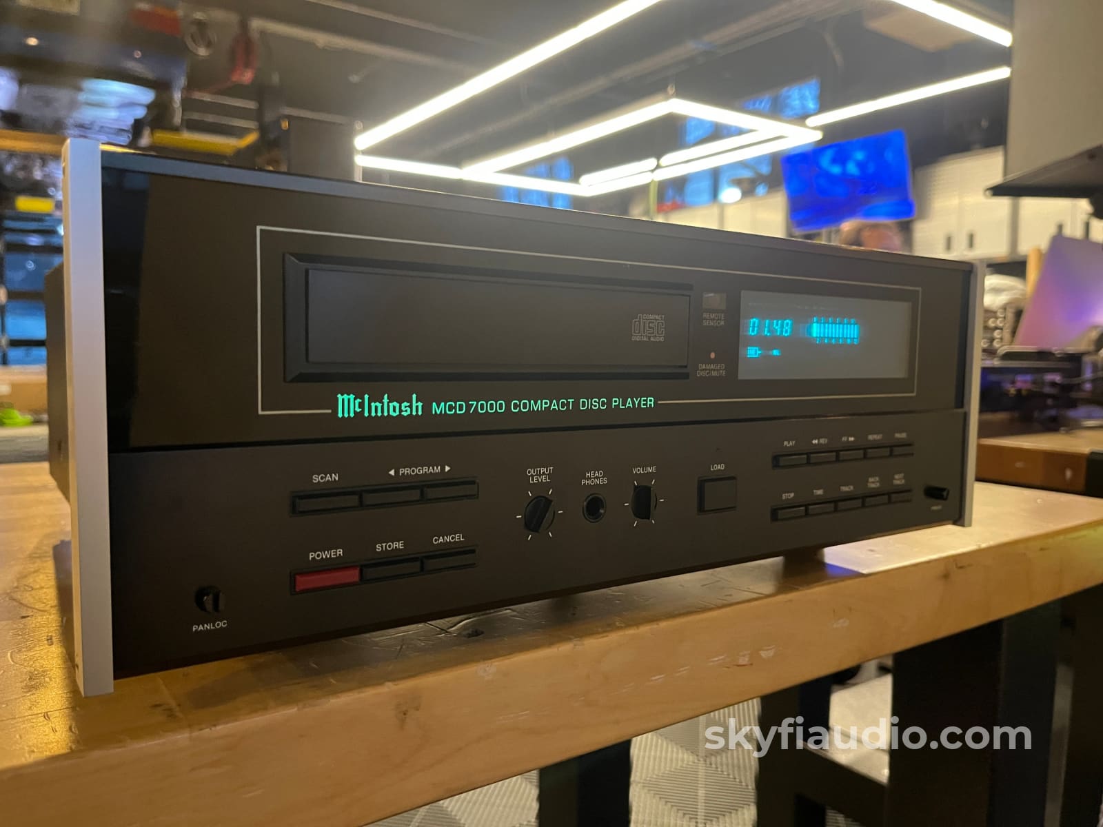 Mcintosh Mcd700 Vintage Cd Player - With Remote + Digital