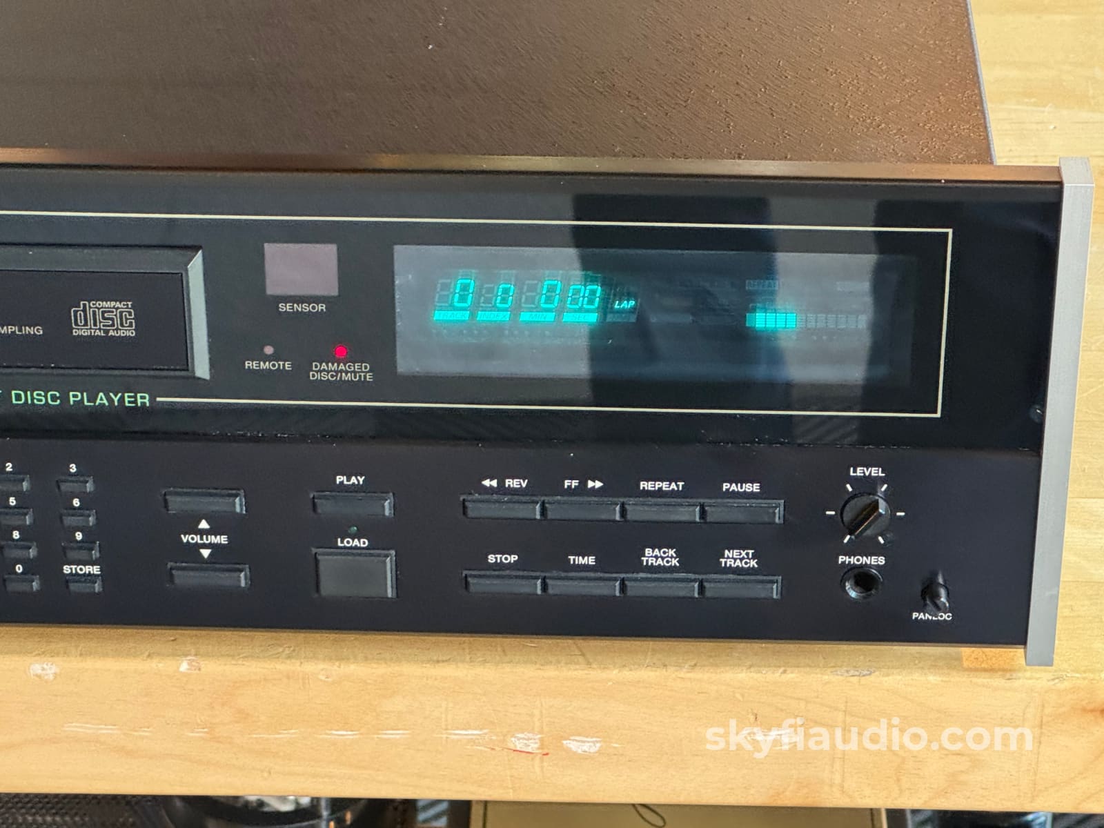 Mcintosh Mcd7005 Vintage Cd Player + Digital