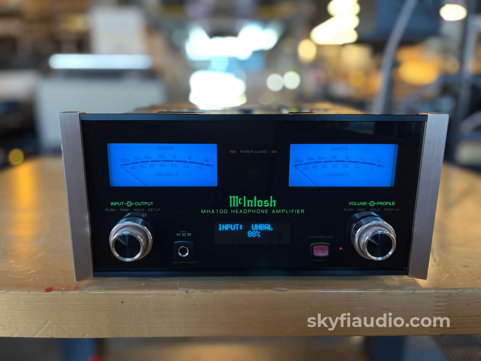 McIntosh MHA100 Integrated Amplifier - Headphones Or Speakers Integrated Amplifier