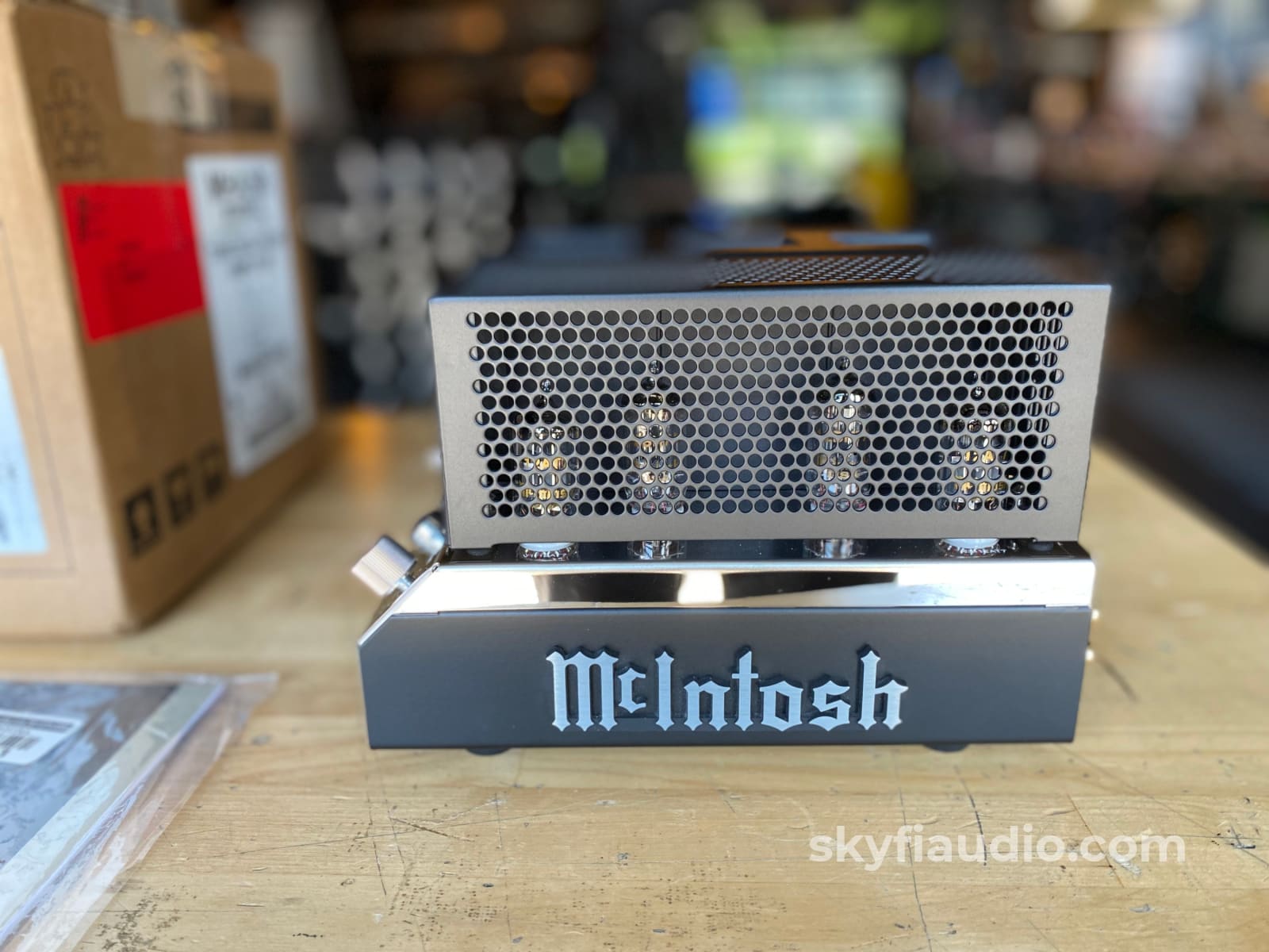 Mcintosh Mha200 Tube Headphone Amplifier - Complete Set In Store Only