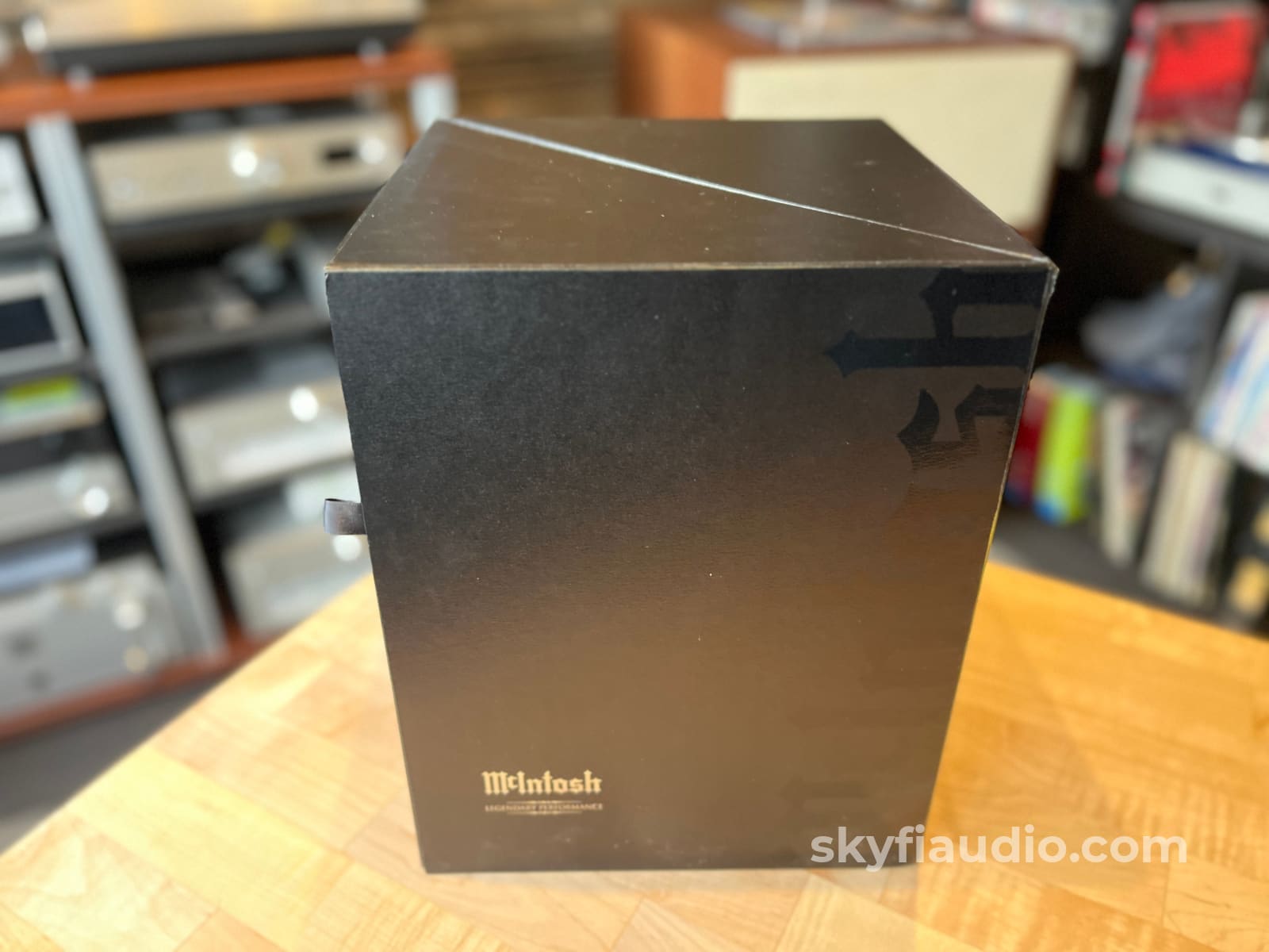 McIntosh MHP1000 Headphones - Rare and Complete Kit Headphones