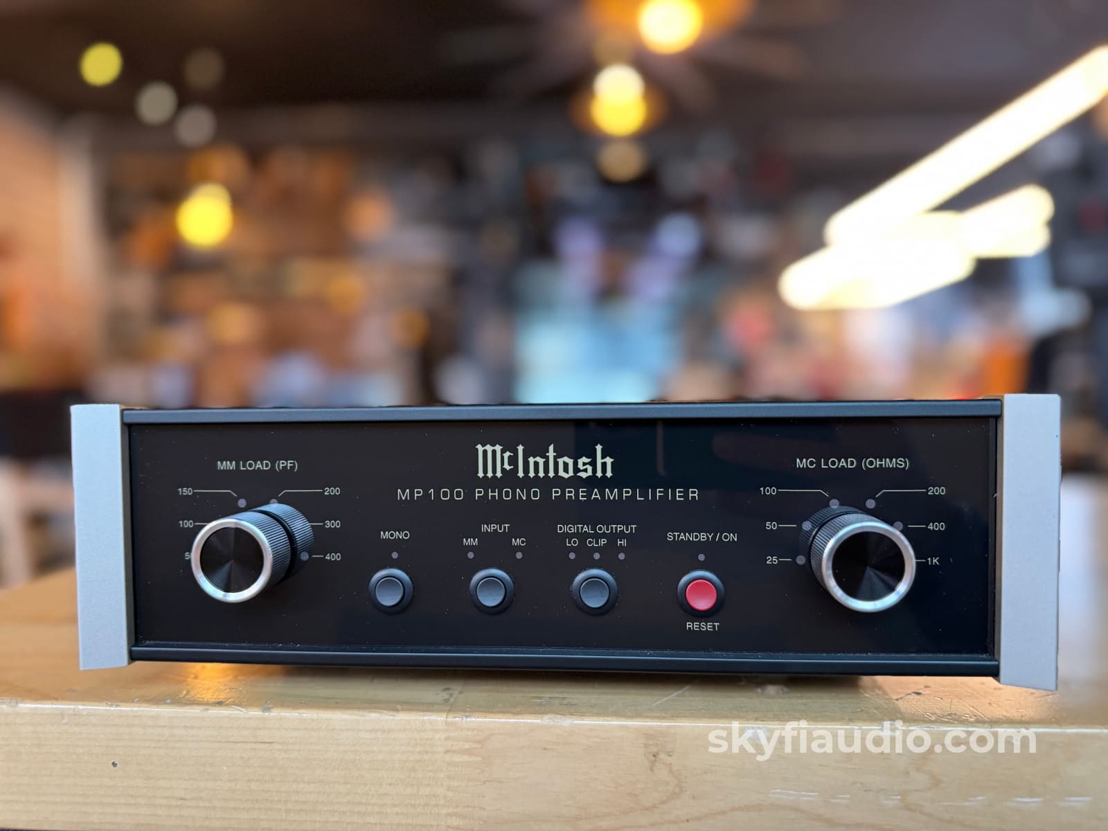 McIntosh MP100 Phono Preamp - Pre-Loved and Complete