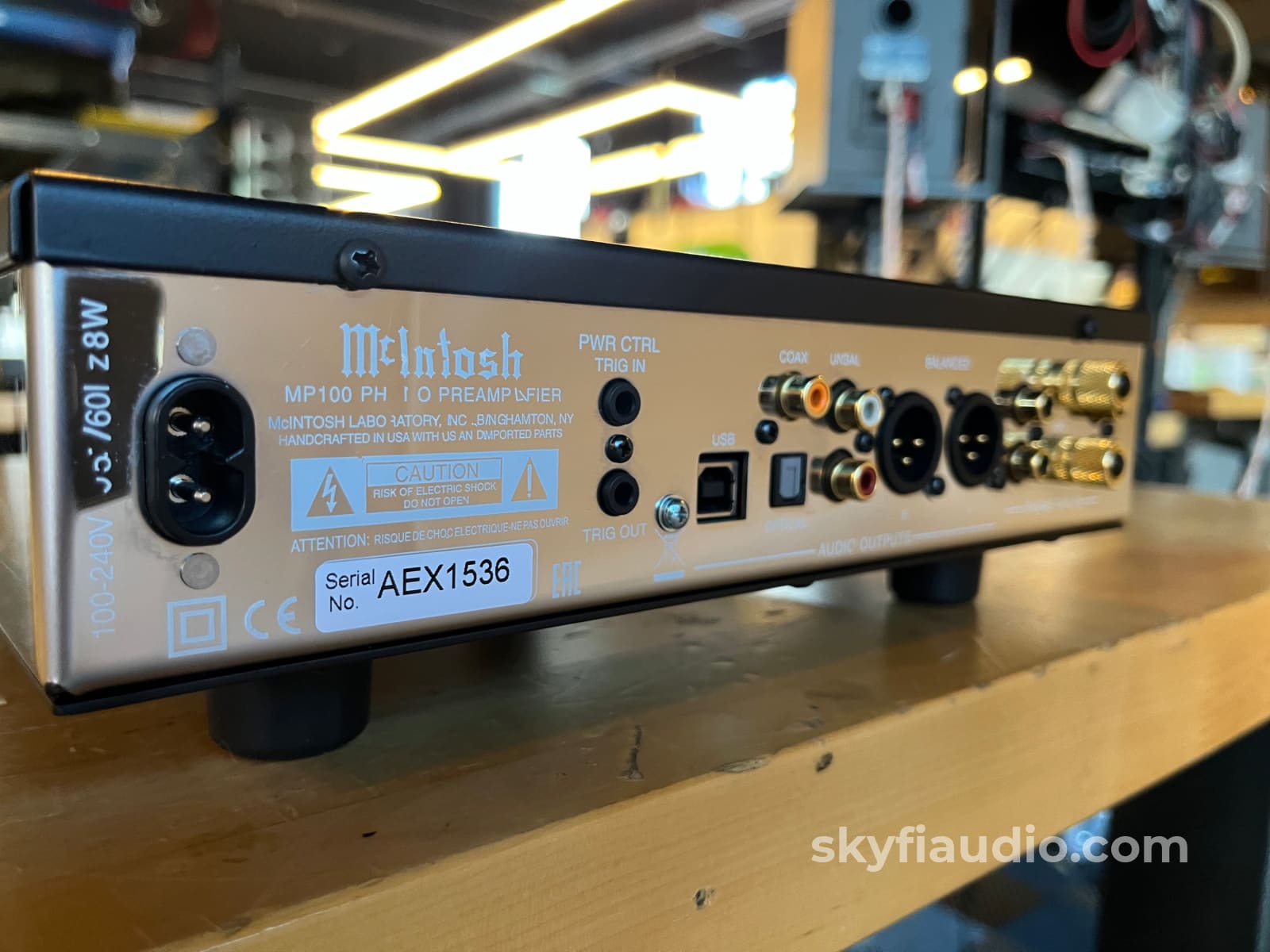 Mcinotsh Mp100 Phono Preamp - Preloved Preamplifier