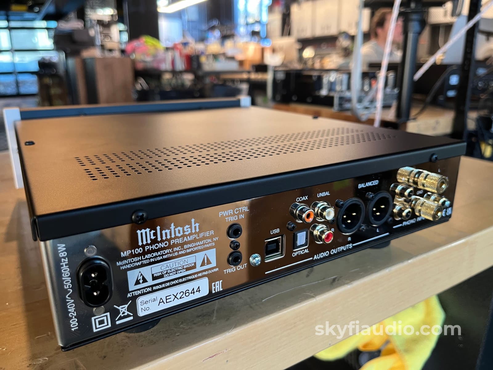 Mcintosh Mp100 Phono Preamp - Like New Preloved Preamplifier