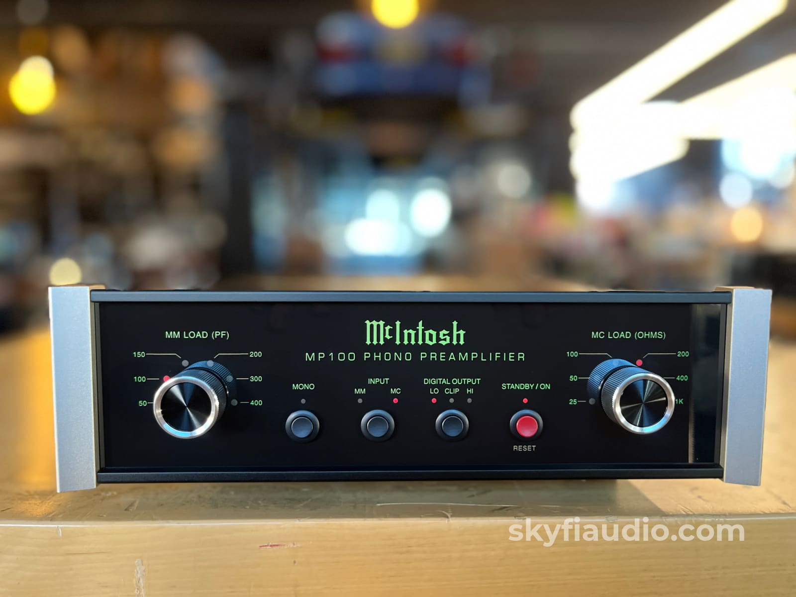 Mcintosh Mp100 Phono Preamp - Like New Preloved Preamplifier