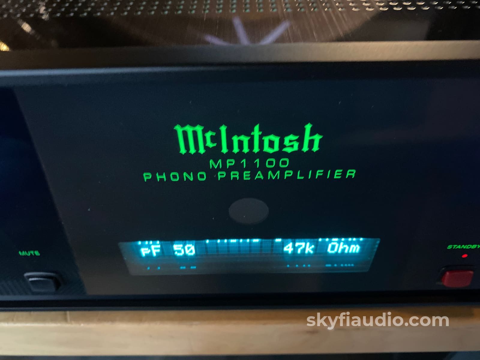 Mcintosh Mp1100 Flagship Tube Phono Preamp Complete And Like New - In Store Only Preamplifier