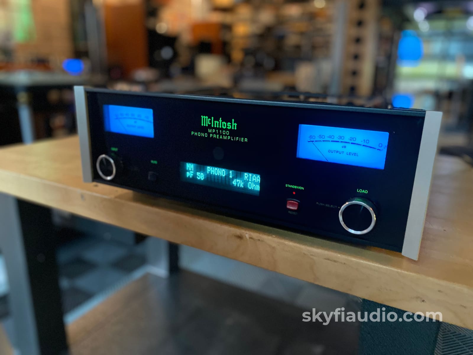 Mcintosh Mp1100 Flagship Tube Phono Preamp Complete And Like New - In Store Only Preamplifier