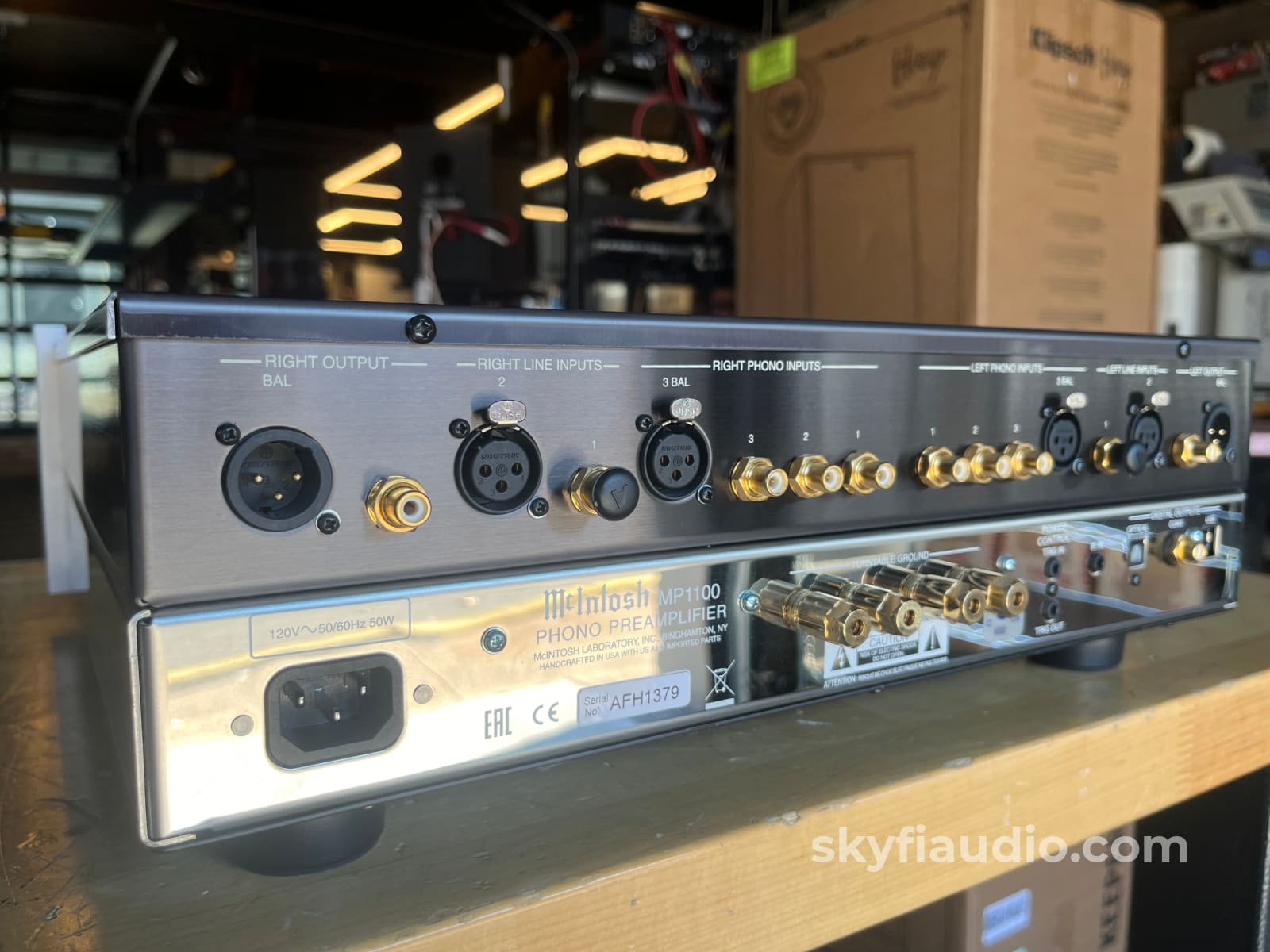 Mcintosh Mp1100 Phono Preamp - One Of The Best Preamplifier