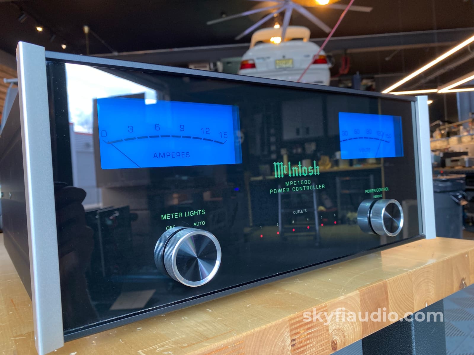 Mcintosh Mpc1500 Power Controller And Conditioner - Pre-Owned In Stock For Local Pickup