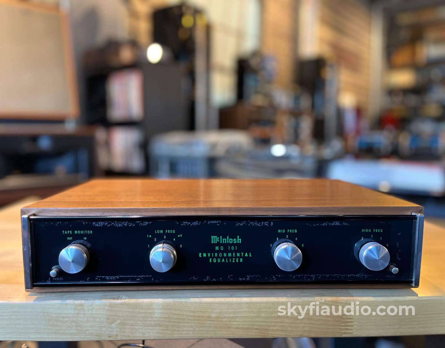 McIntosh MQ101 Vintage 3 Band Equalizer- W/ Wood Case - Overhauled - Accessory