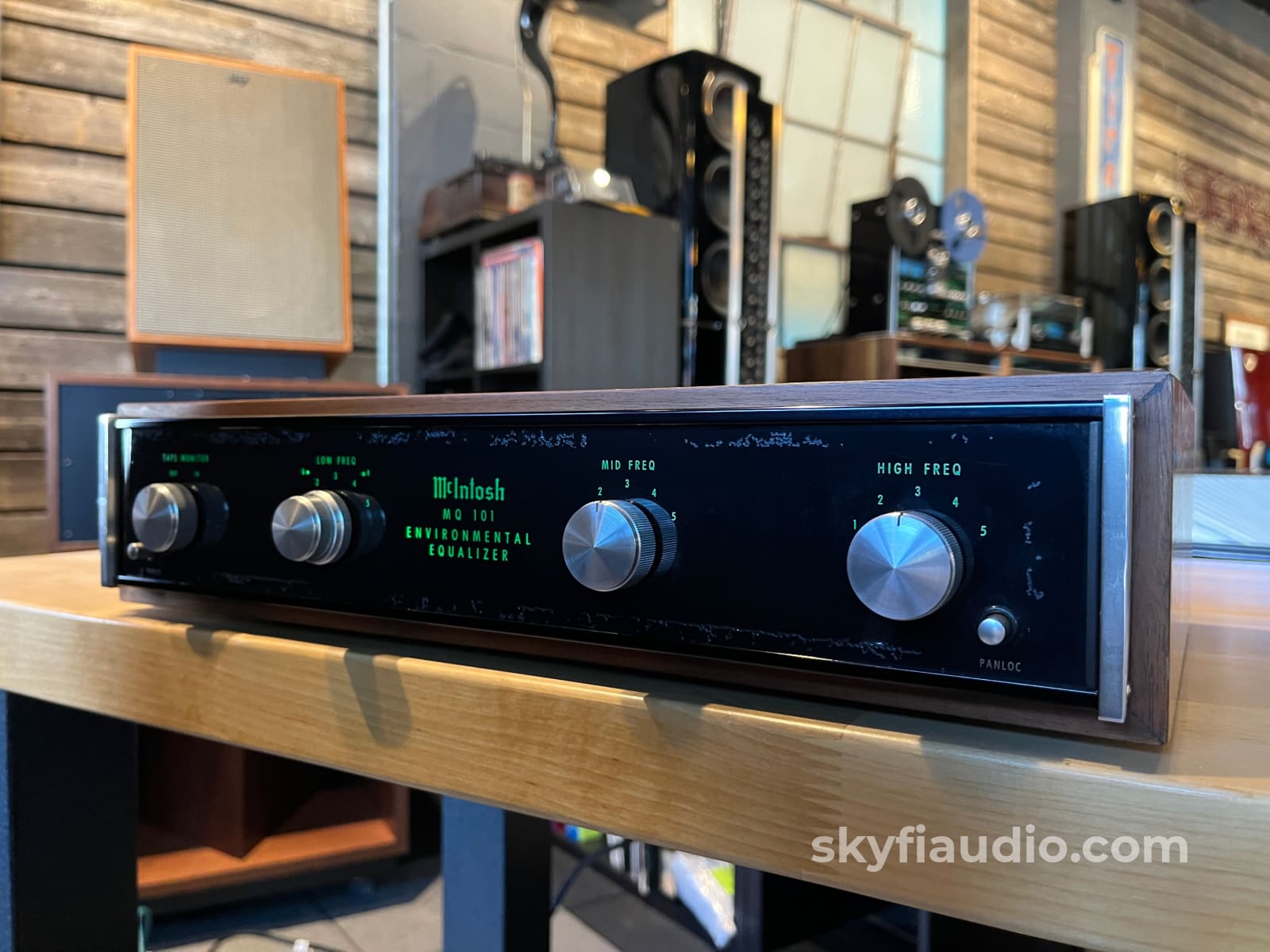 McIntosh MQ101 Vintage 3 Band Equalizer- W/ Wood Case - Overhauled - Accessory
