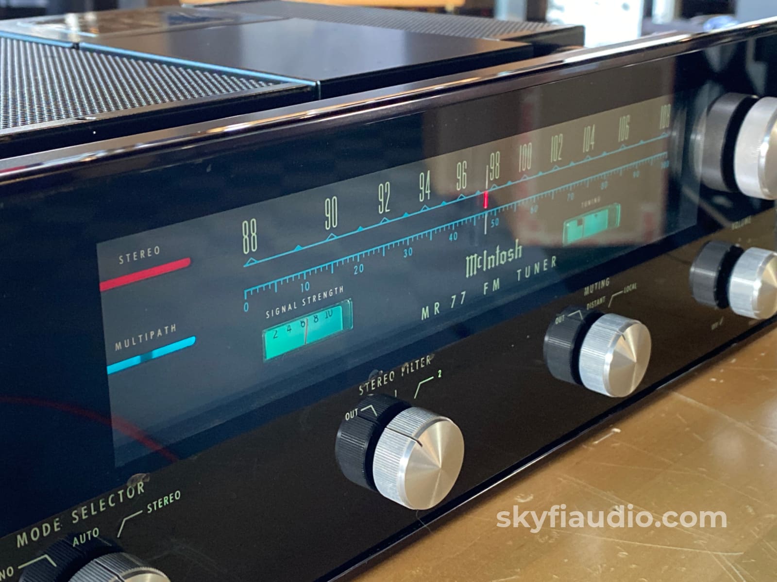 McIntosh MR77 Vintage FM Tuner