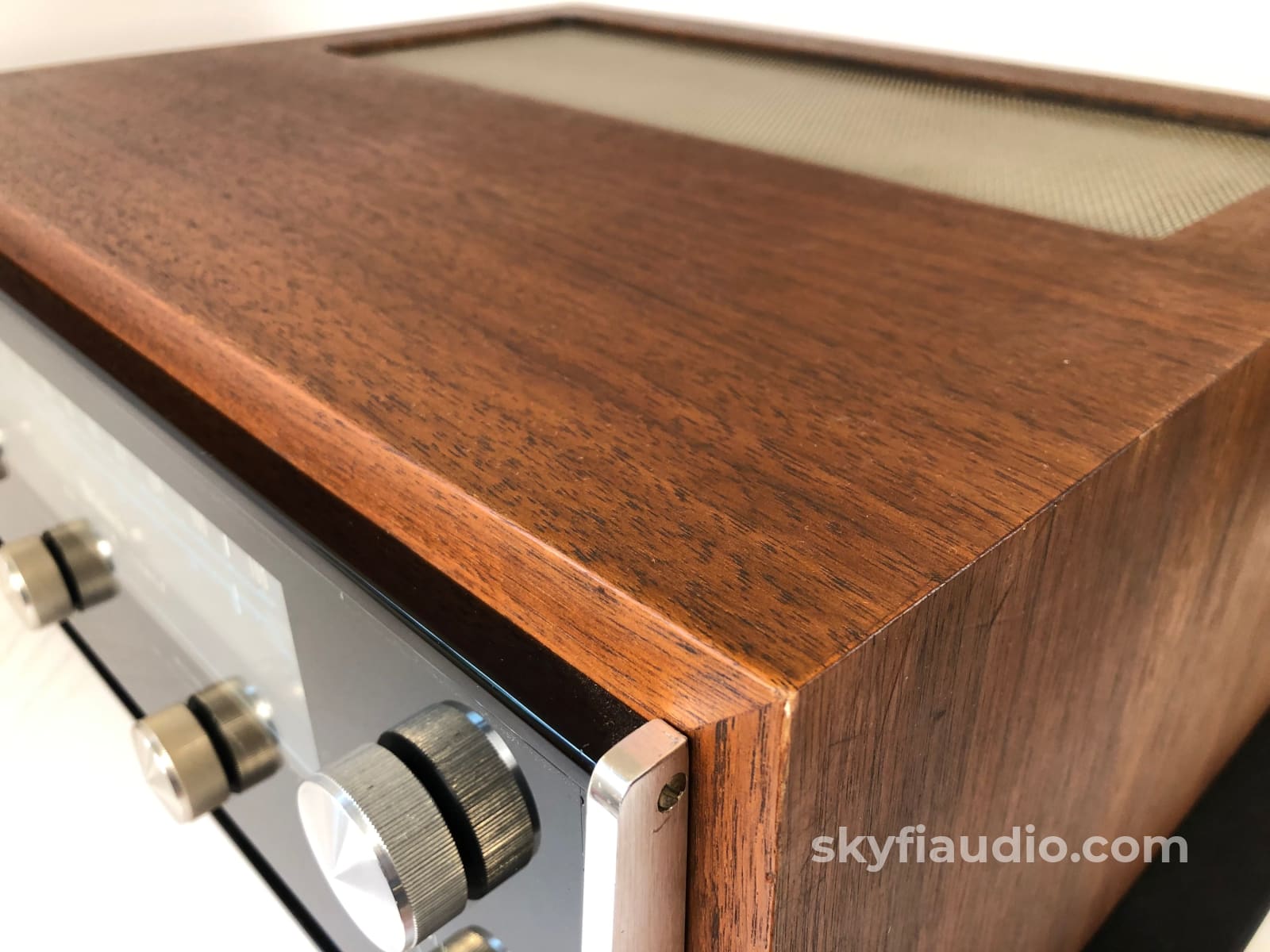 Mcintosh Mr77 Vintage Fm Tuner In Wood Cabinet - Wow