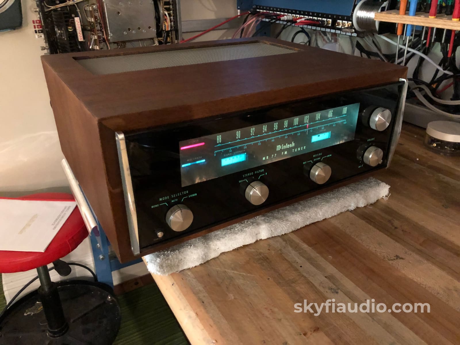Mcintosh Mr77 Vintage Fm Tuner In Wood Cabinet - Wow