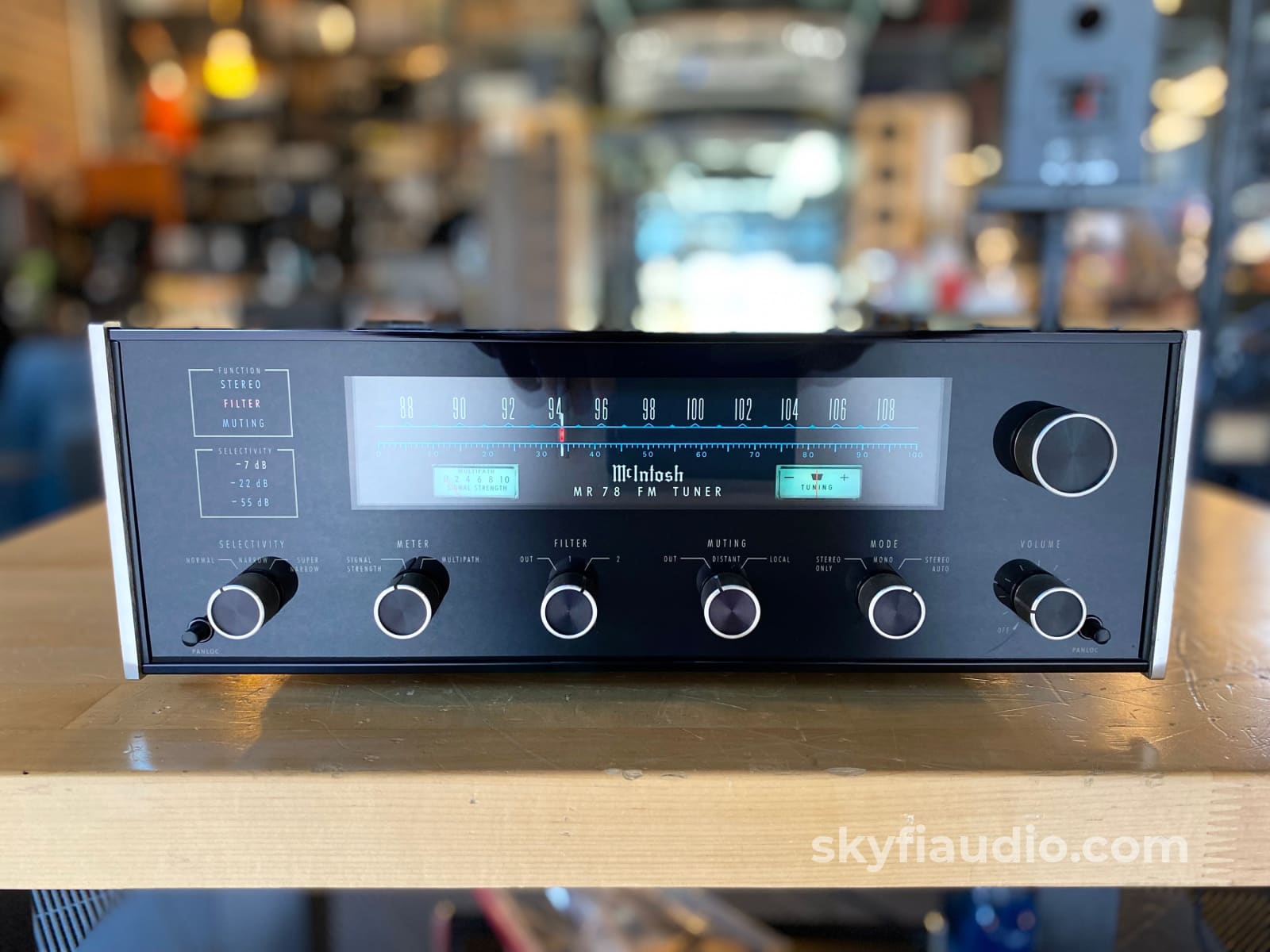 McIntosh MR78 Analog Tuner - The Best from McIntosh - Back in Stock!