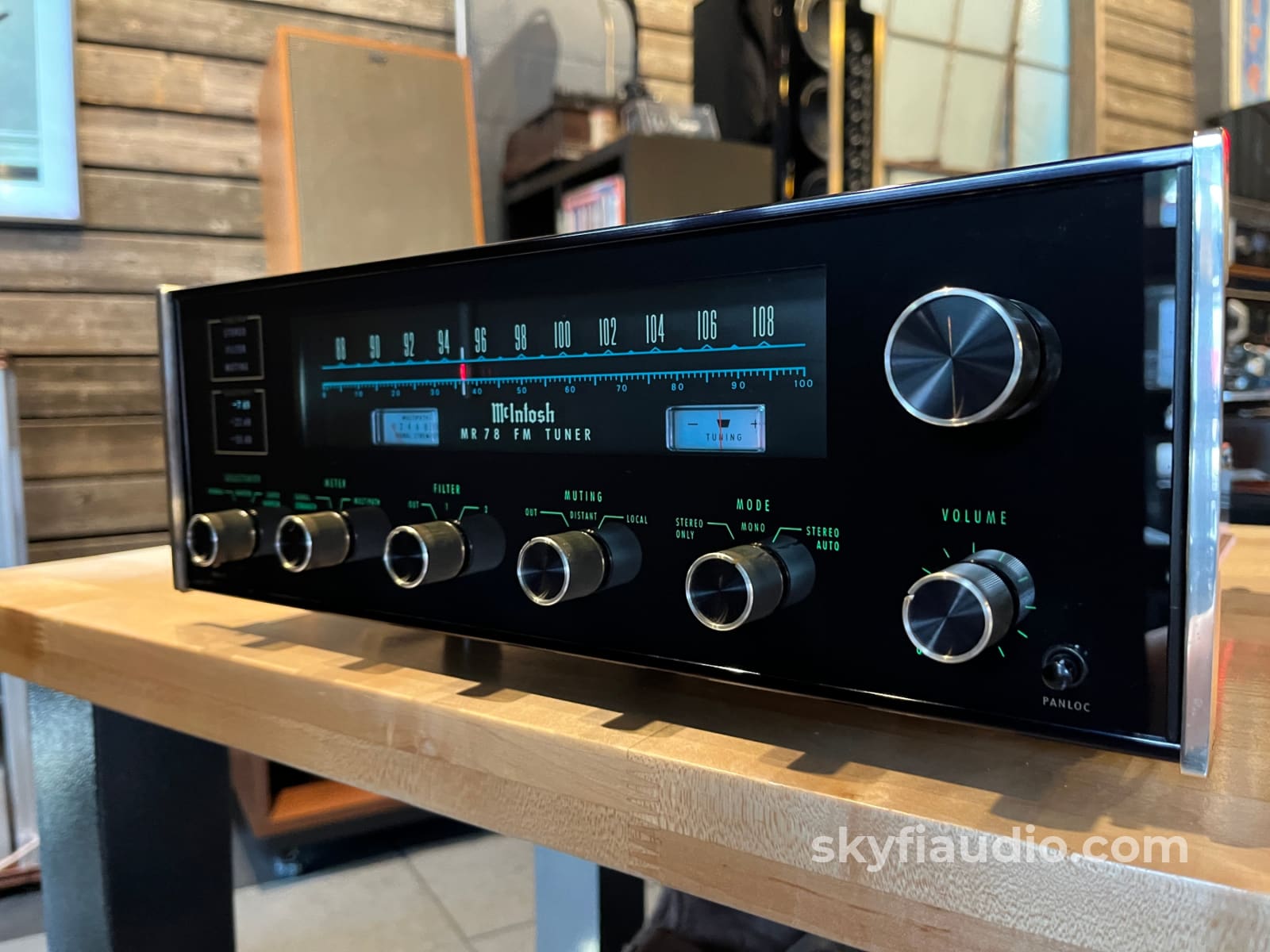 McIntosh MR78 Legendary Analog Tuner - Serviced in 2023 - The Best fro