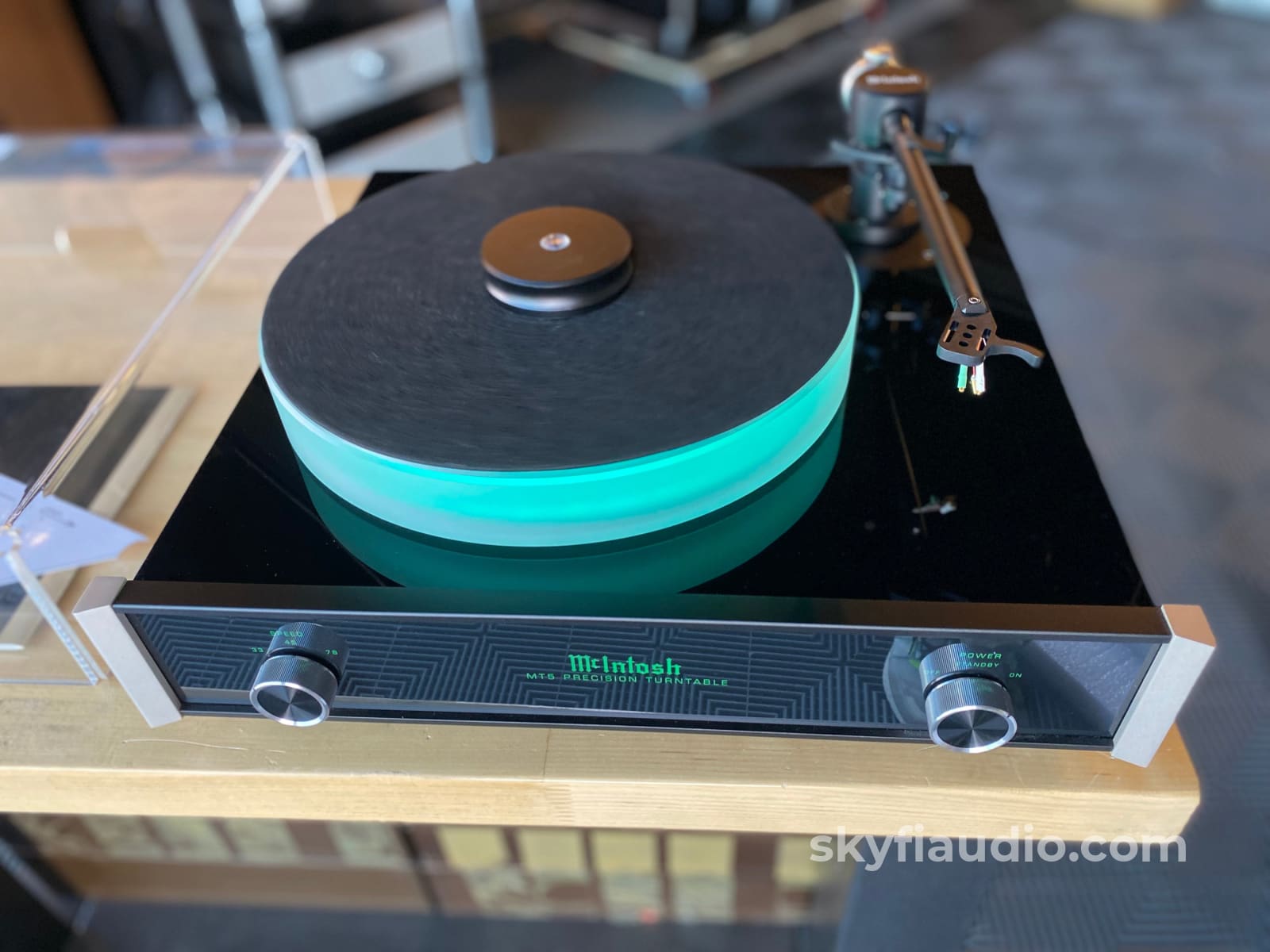 Mcintosh Mt5 Precision Turntable - In Store Only