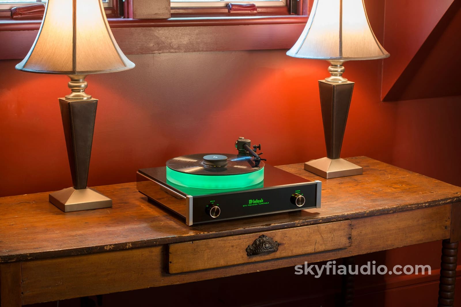 Mcintosh Mt5 Precision Turntable With Sumiko Cartridge - New