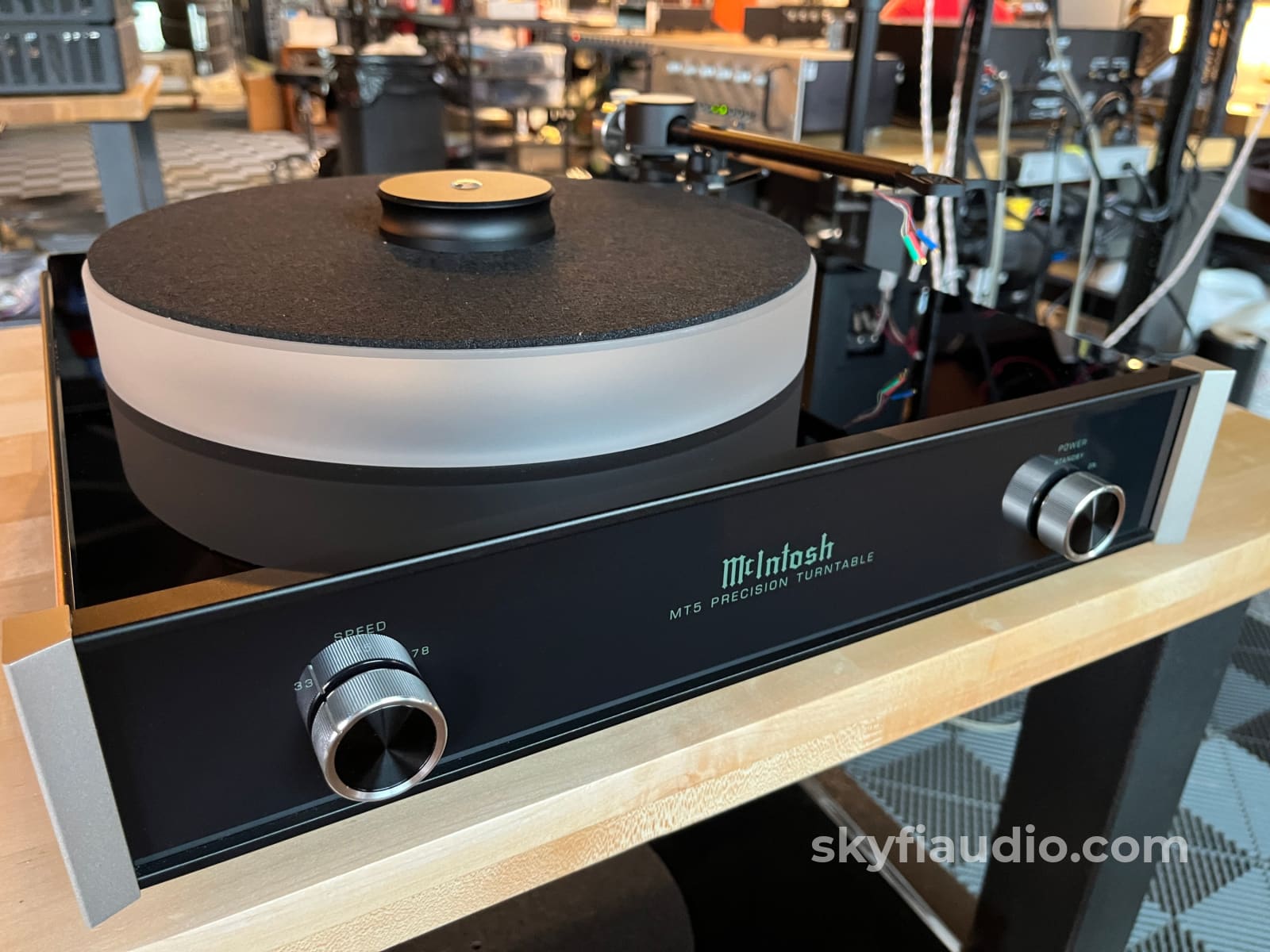 McIntosh MT5 Turntable W/ New Sumiko Songbird MC Cartridge Turntable