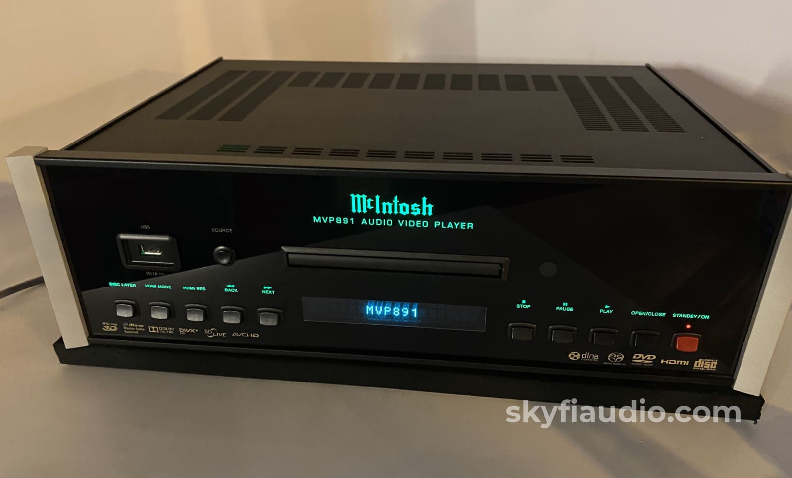 McIntosh MVP891 SACD, CD, Blu-Ray, with FIVE 192kHz 32-Bit DAC's