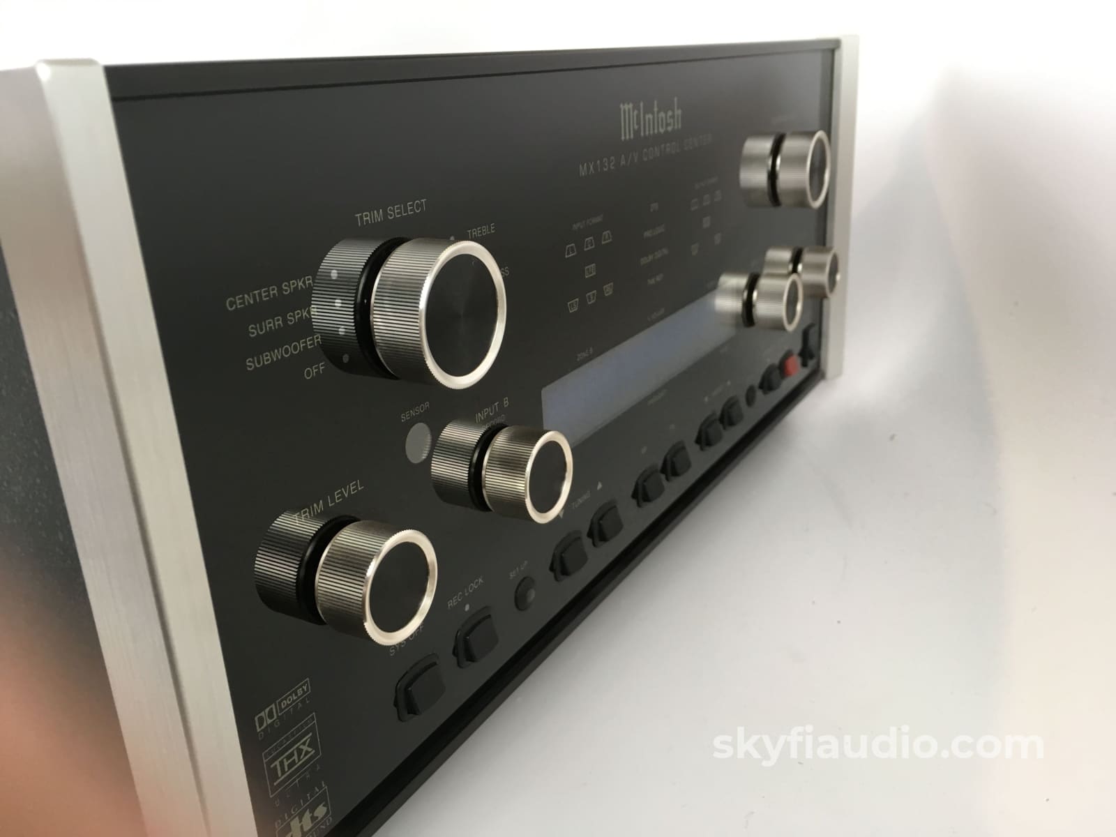 Mcintosh Mx-132 Av Processor With Tuner Preamplifier