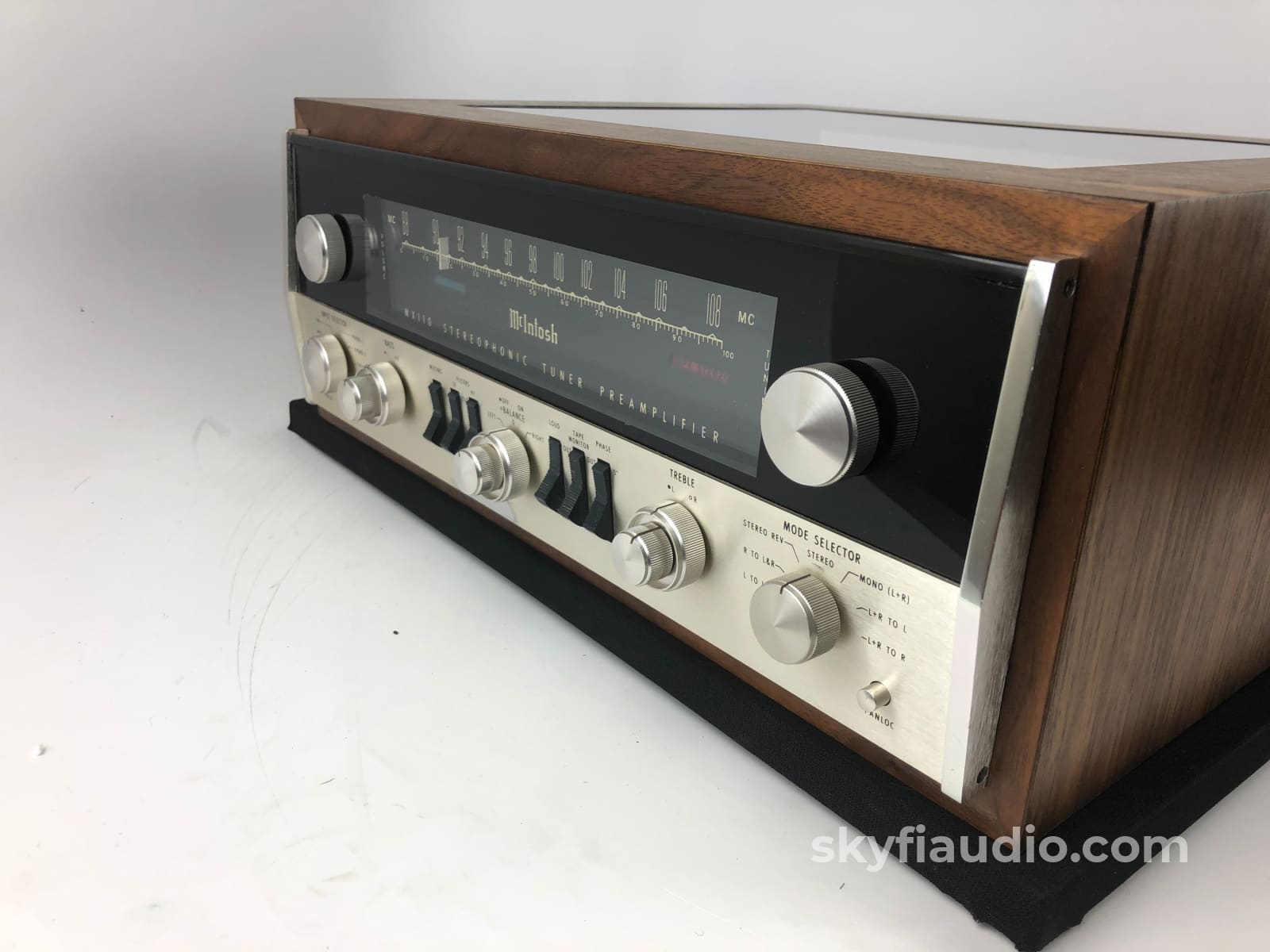 Mcintosh Mx110 Tuner Preamp - All Tube With Custom Cabinet Preamplifier