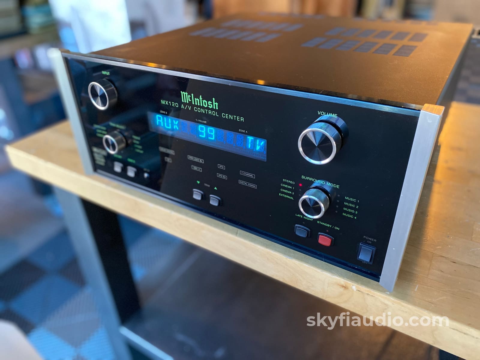 Mcintosh Mx120 Home Theater Processor W/Dolby Digital Dts-Hd Plus Phono Input Processor