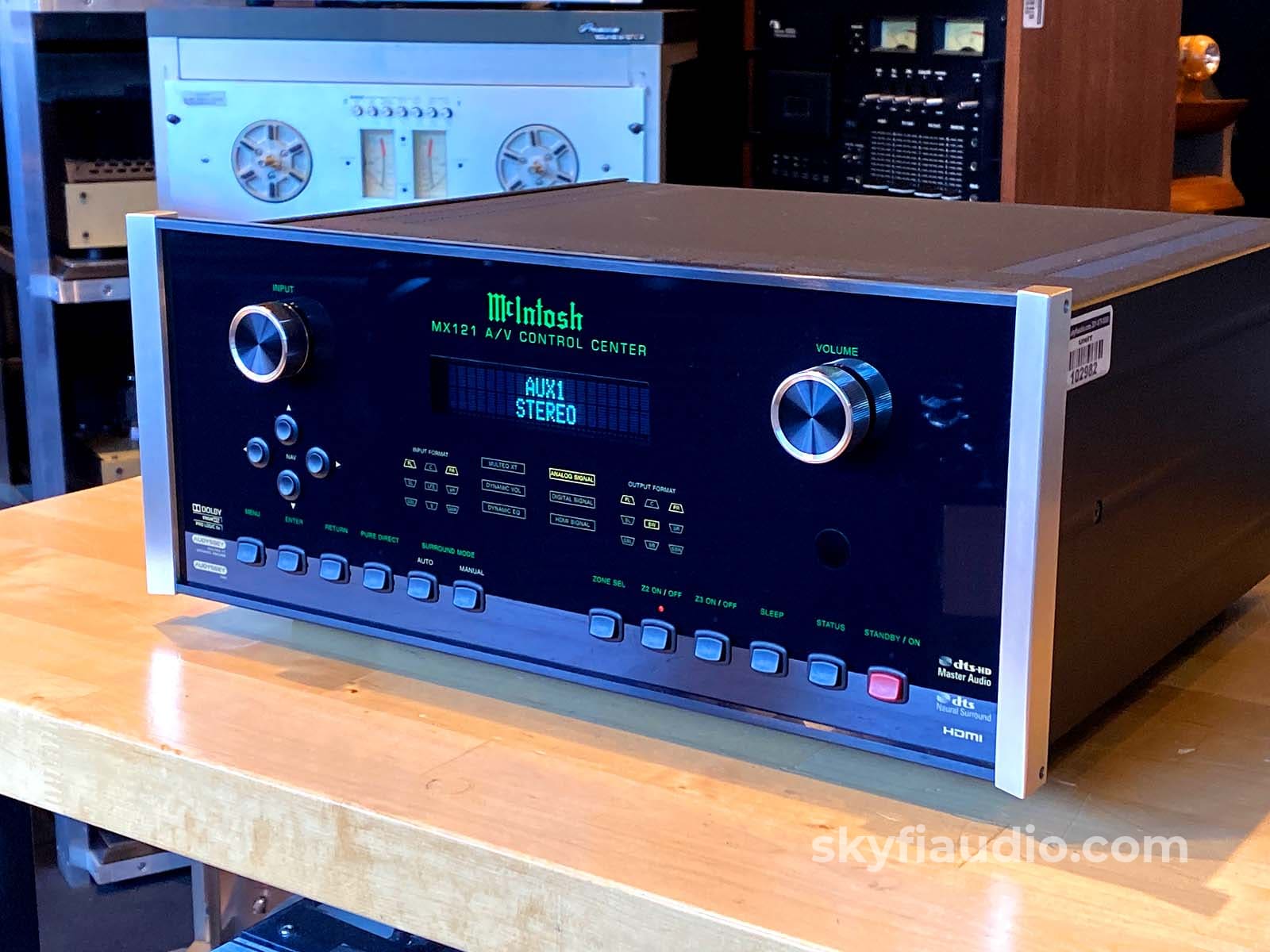 McIntosh MX121 Home Theater Pre/Processor w/Dolby True HD, DTS-HD - Co