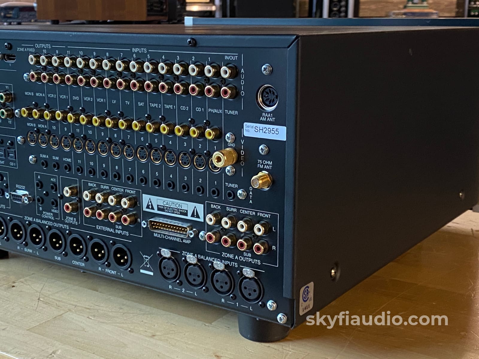 McIntosh MX136 Home Theater Processor and Preamp w/Phono