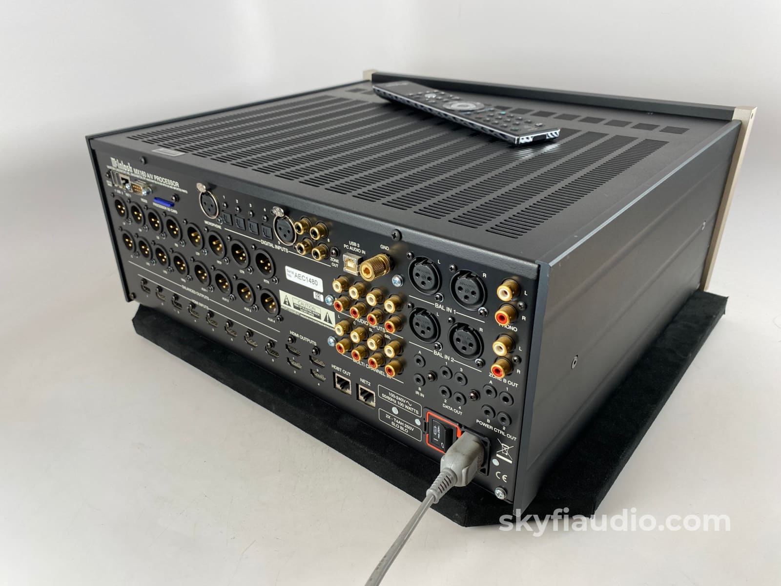 Mcintosh Mx160 Home Theater Processor 4K Ultra Hd Upscaling Dolby Atmos Dts:x Auro-3D Preamplifier