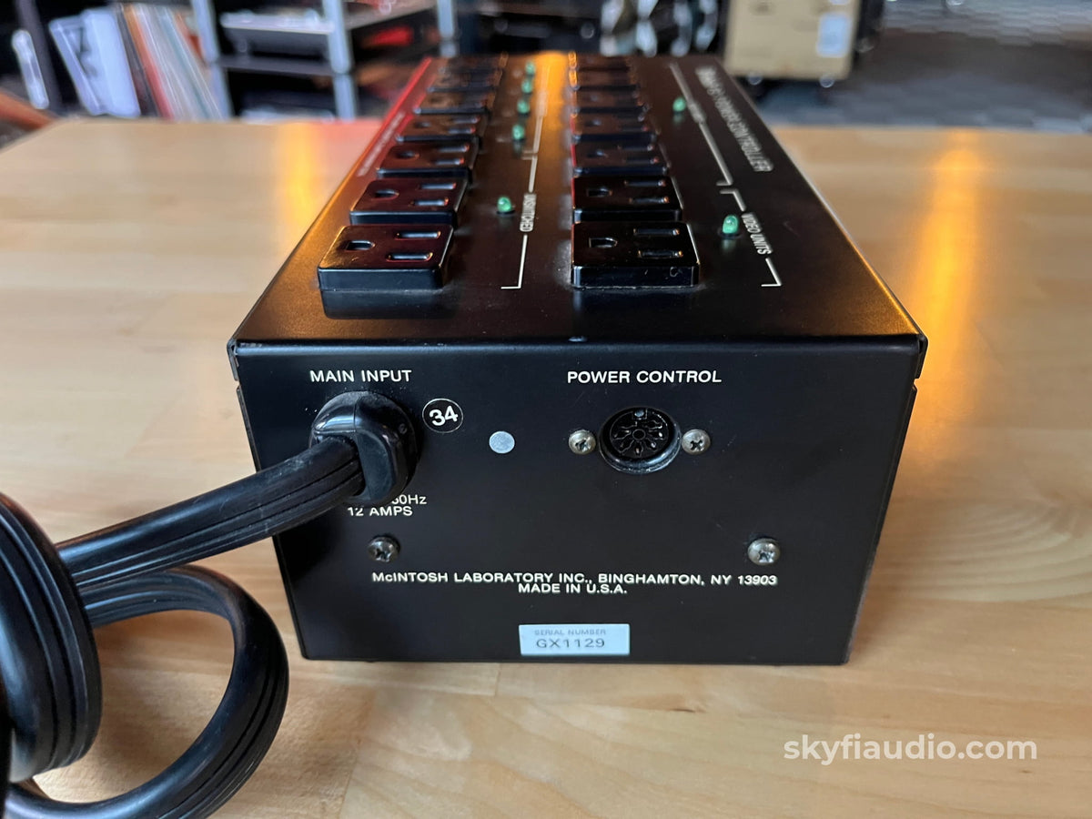 McIntosh PC-1 Power Controller 14 Outlet Power Strip - Accessory