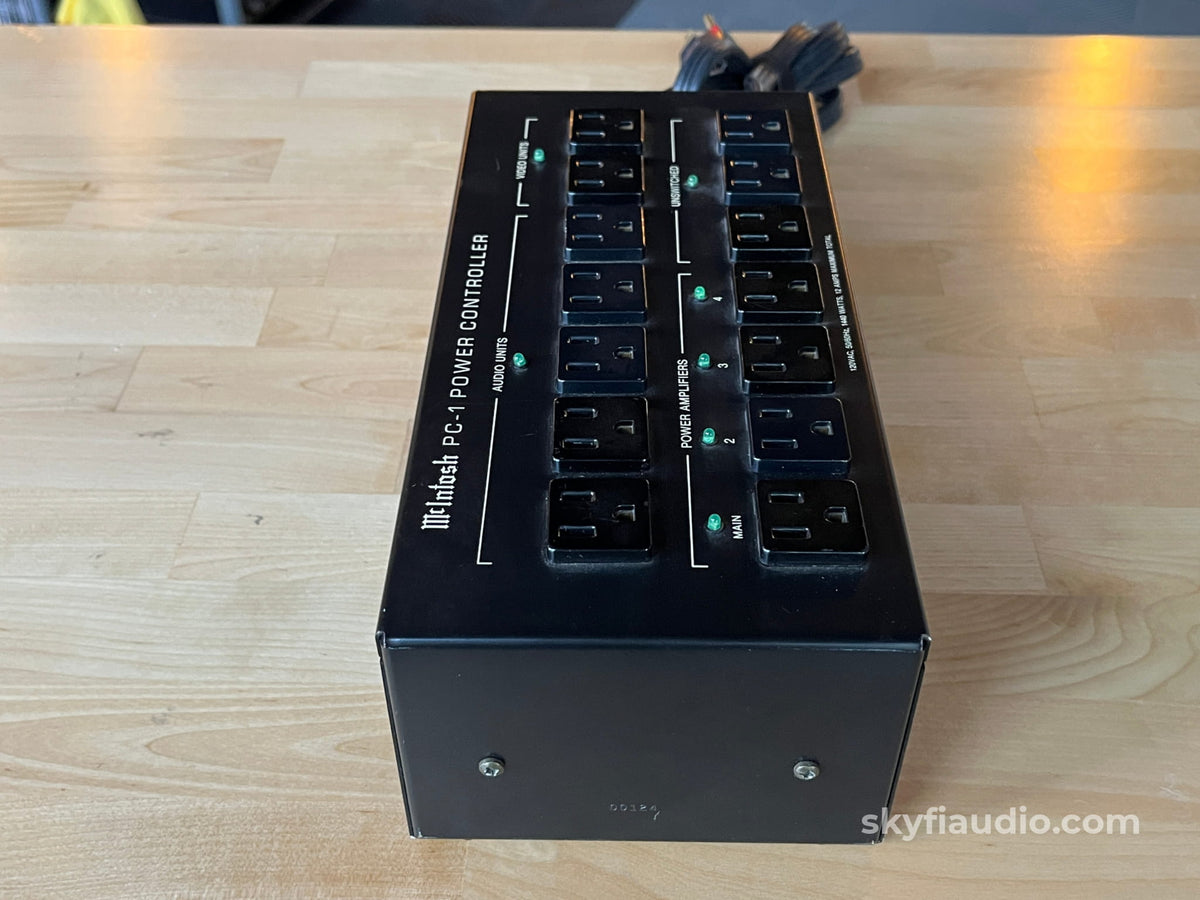 McIntosh PC-1 Power Controller 14 Outlet Power Strip - Accessory