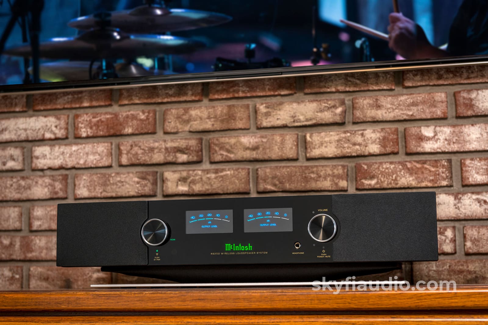 Mcintosh Rs250 Wireless Loudspeaker System Integrated Amplifier