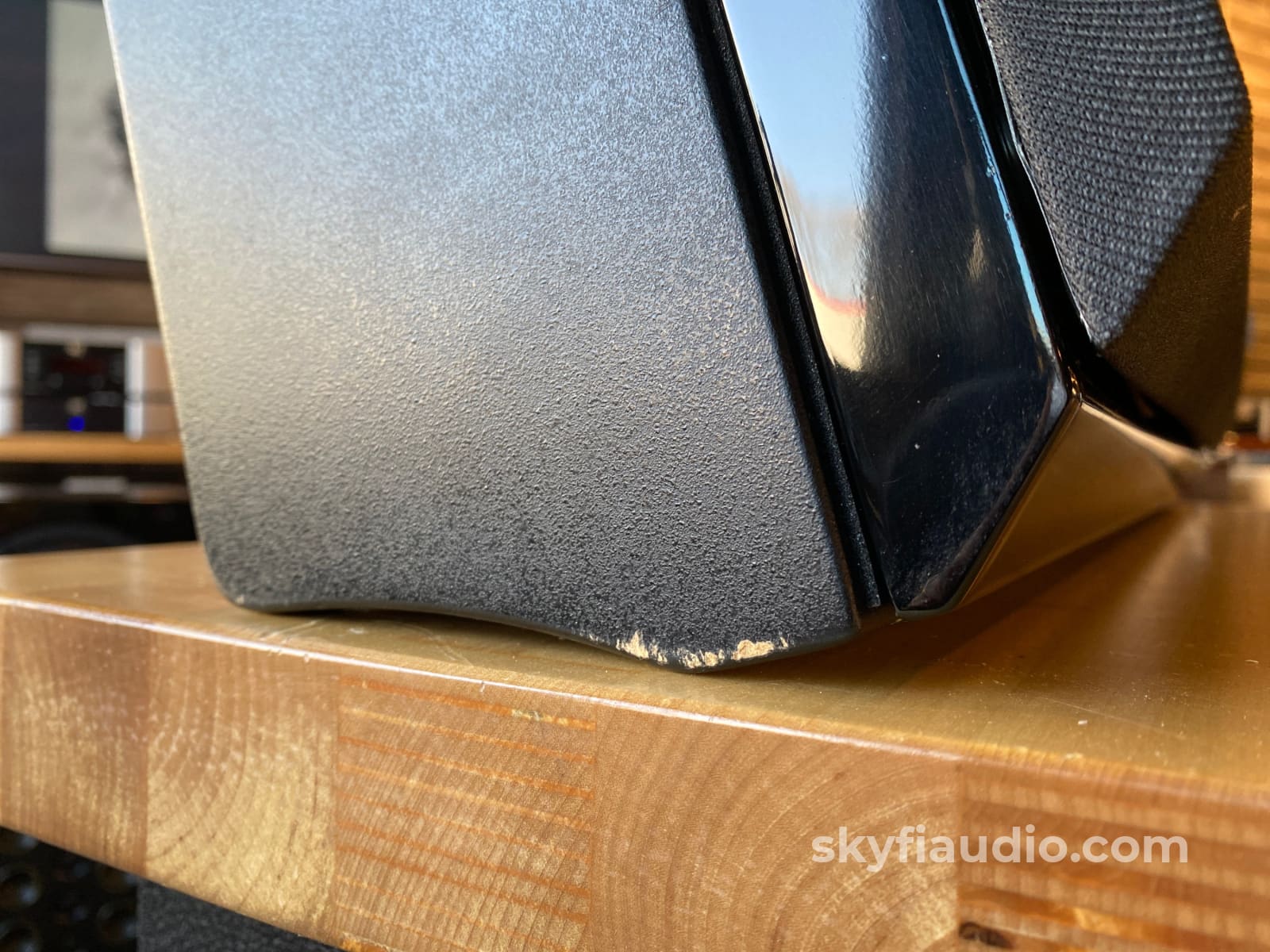 Mcintosh Xcs200 Center Channel Speaker - Big Sound With 600 Watt Power-Handling Speakers