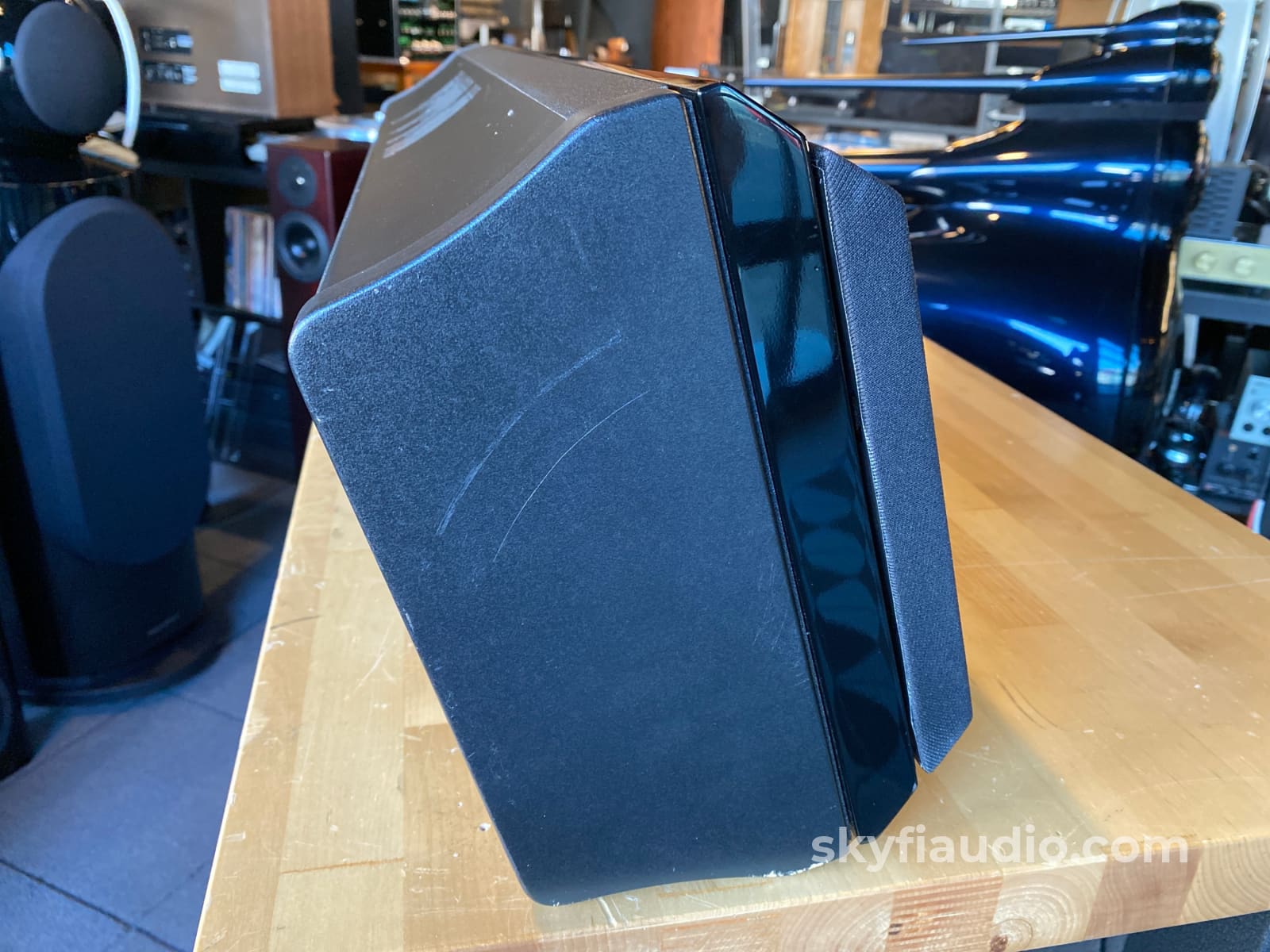 Mcintosh Xcs200 Center Channel Speaker - Big Sound With 600 Watt Power-Handling Speakers