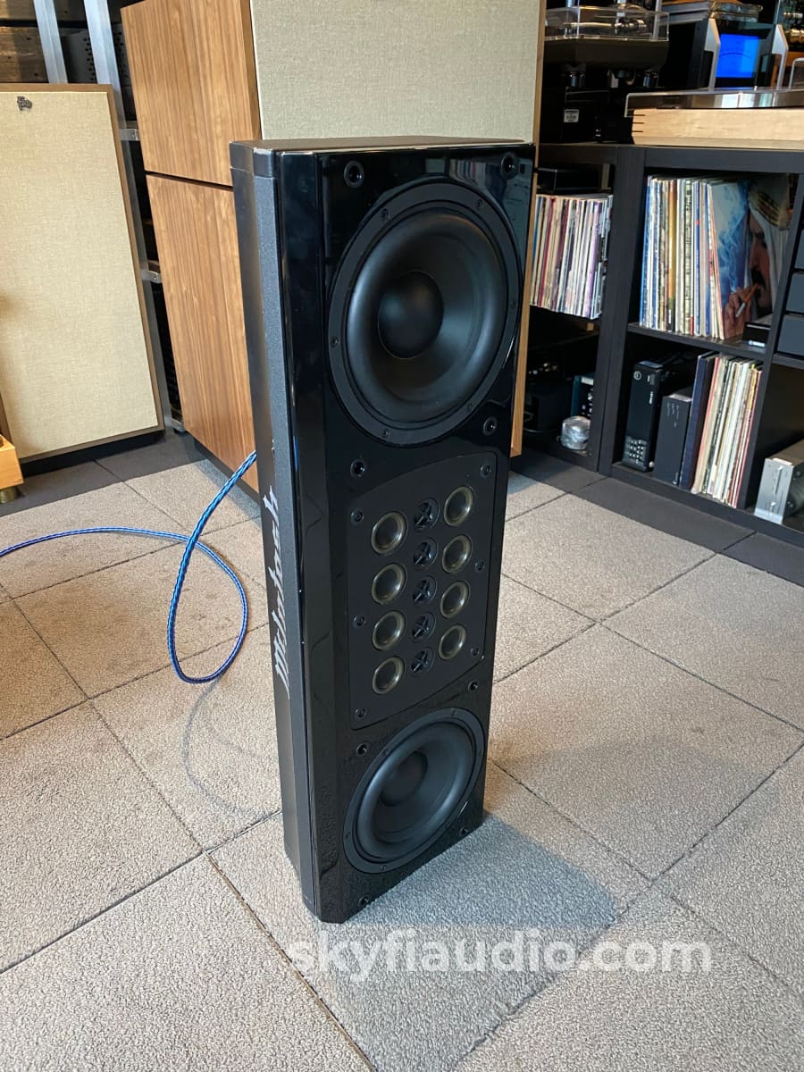 Mcintosh Xcs200 Speaker Set - Big Sound With 600 Watt Power-Handling Speakers