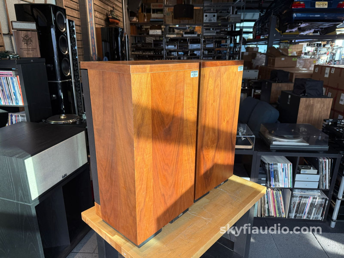 McIntosh XR5 Vintage Speakers - Serviced Speakers