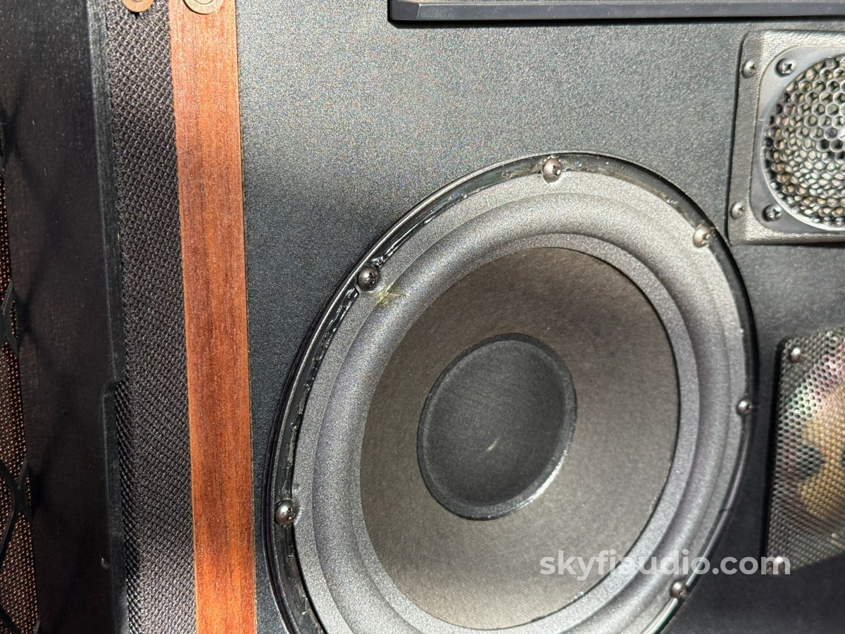 McIntosh XR5 Vintage Speakers - Serviced Speakers