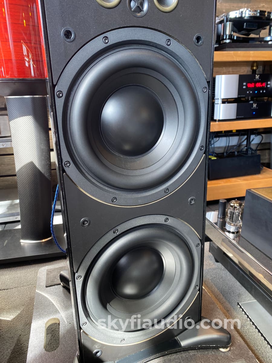 Mcintosh Xrt1K Line Array Speakers - 1200W Power Rating High-Gloss Piano Black