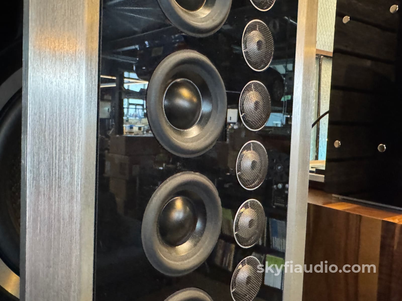 McIntosh XRT2.1K Flagship Speaker Pair - Pre-Loved Speakers